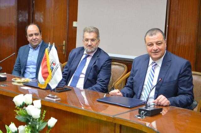 ”الإسكندرية للحاويات” توقع عقدا مع ”CMA CGM” العالمية للتداول على أرصفة محطاتها